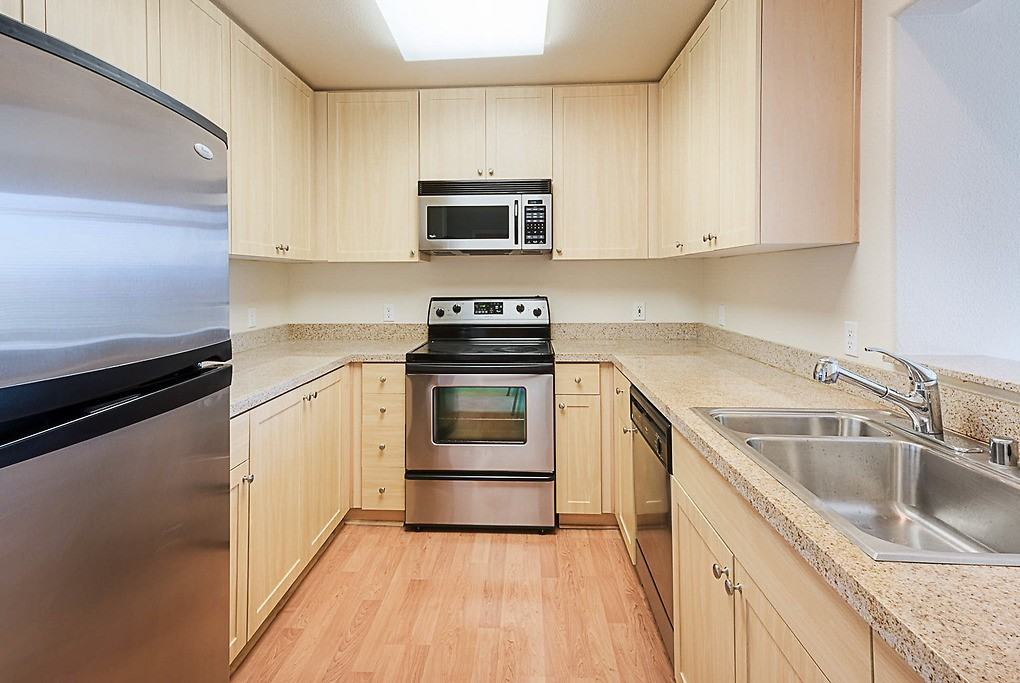 Bella Villagio - Photo 7 of 40