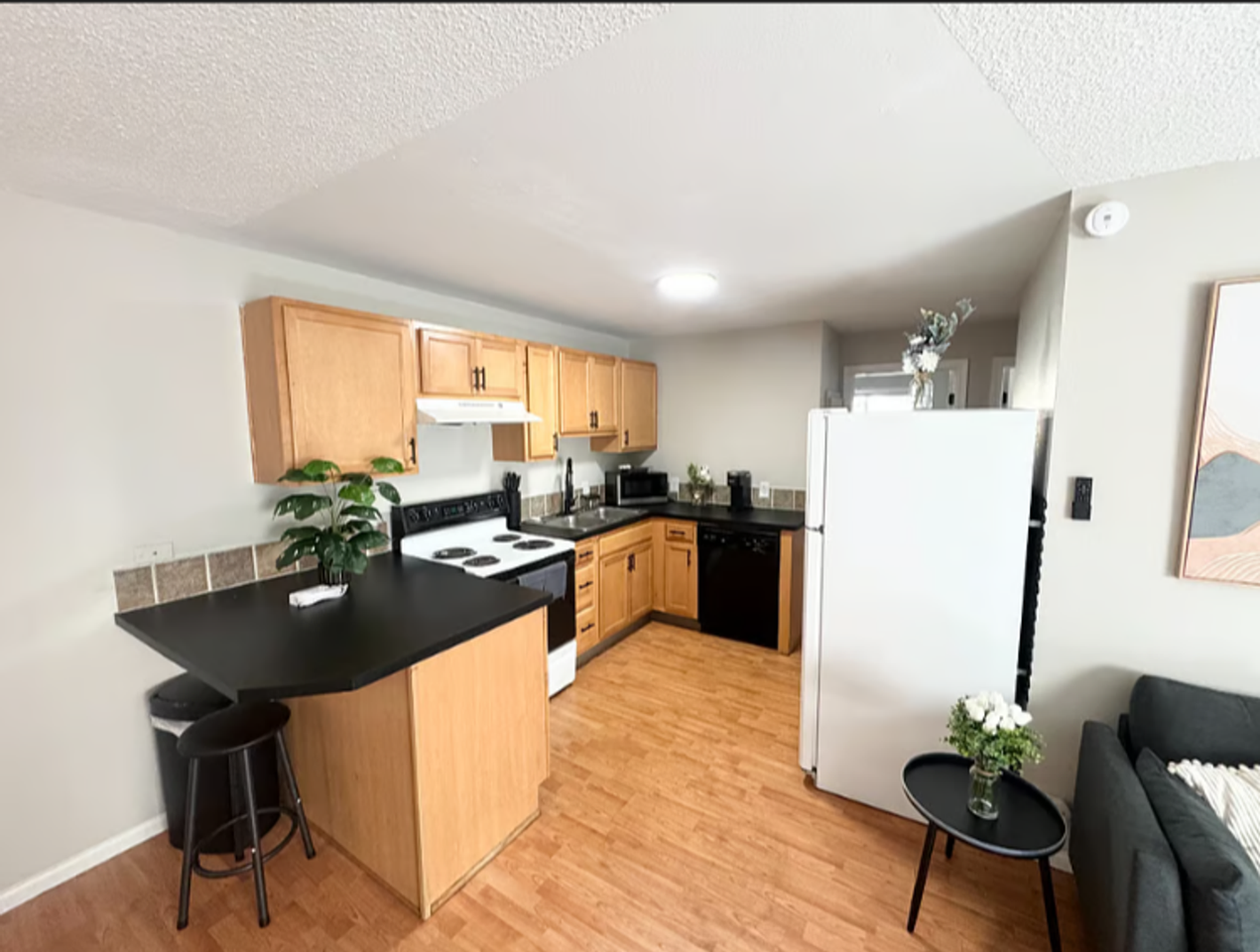 316 E Brookside St #23 - Photo 2 of 24