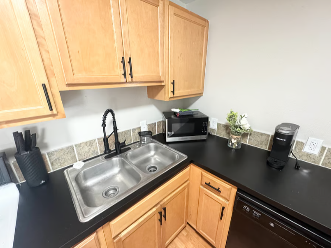 316 E Brookside St #23 - Photo 3 of 24