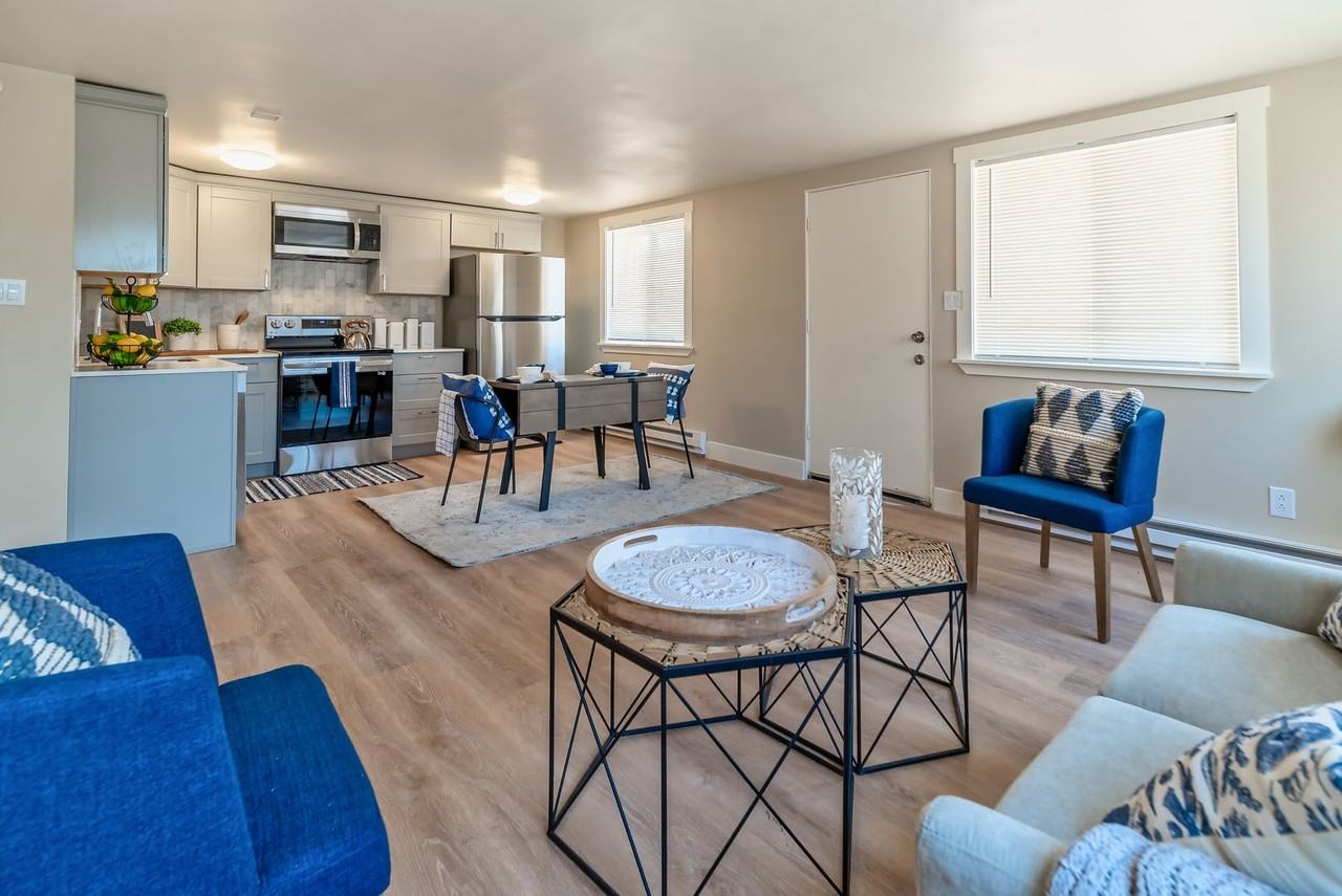 502 S San Juan Ave #202 - Photo 3 of 20