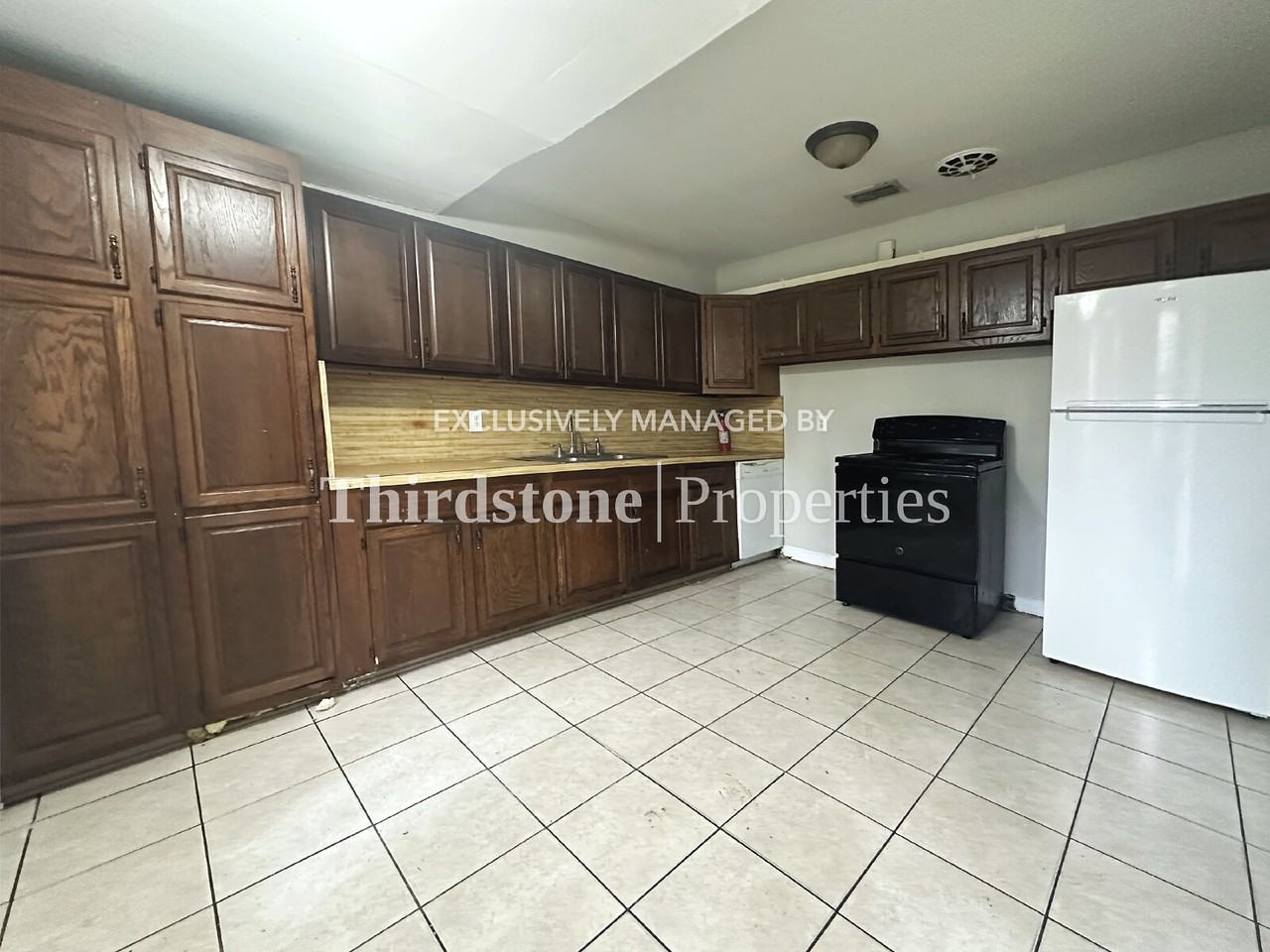 7023 Linda Dr - Photo 5 of 15