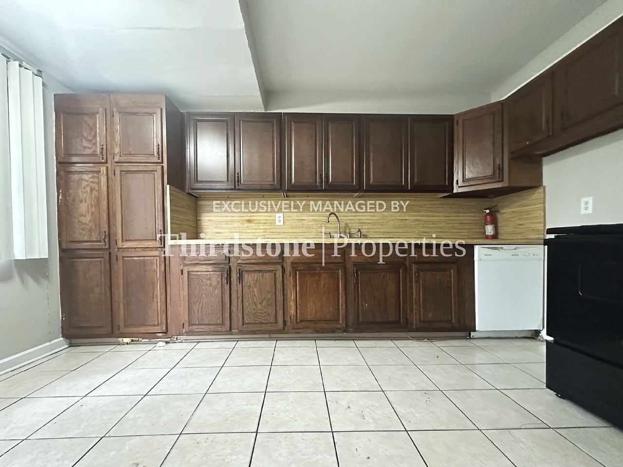 7023 Linda Dr - Photo 6 of 15