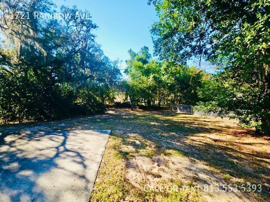 1721 Rainbow Ave - Photo 5 of 31