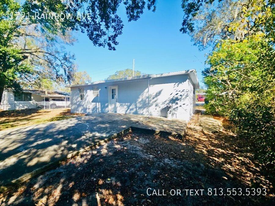 1721 Rainbow Ave - Photo 6 of 31