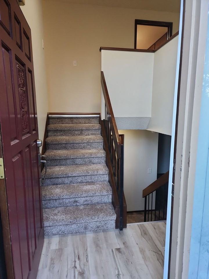 2728 Timberline Dr - Photo 2 of 19