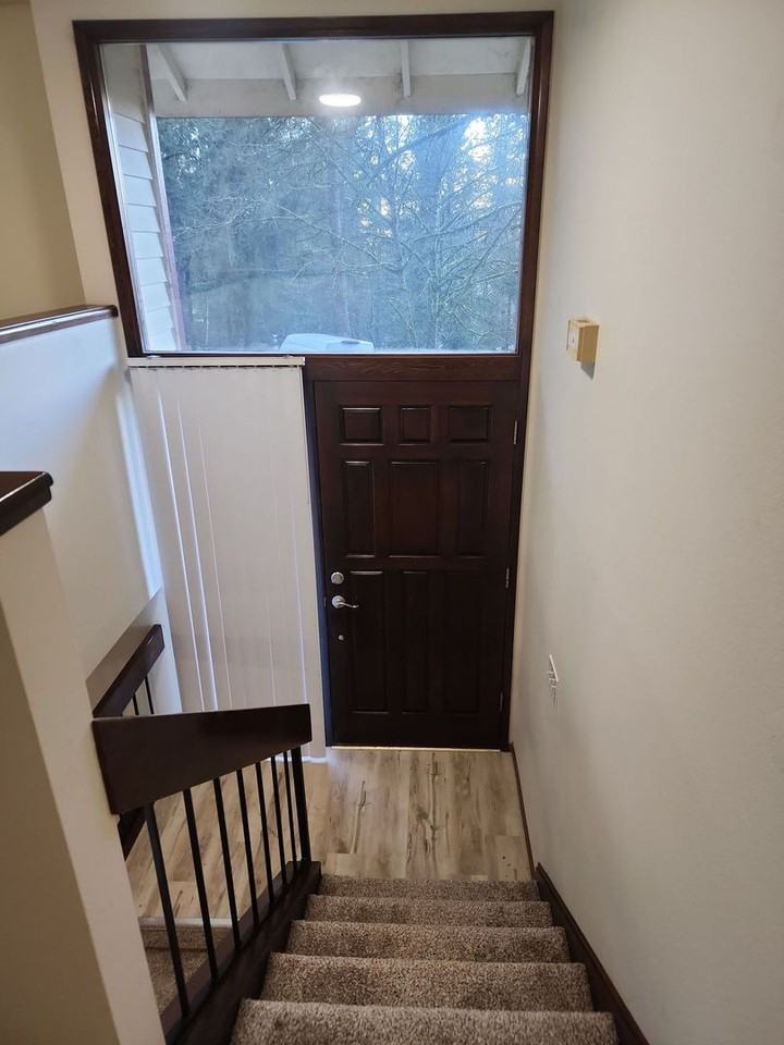 2728 Timberline Dr - Photo 3 of 19