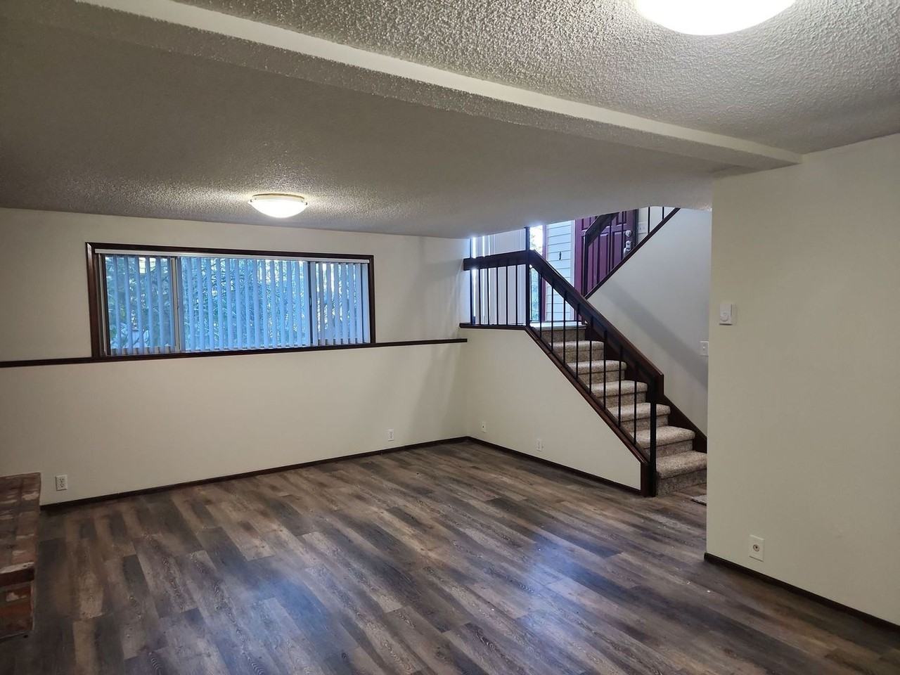 2728 Timberline Dr - Photo 5 of 19