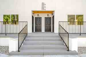 featured image of 324 1/2 W 51st St