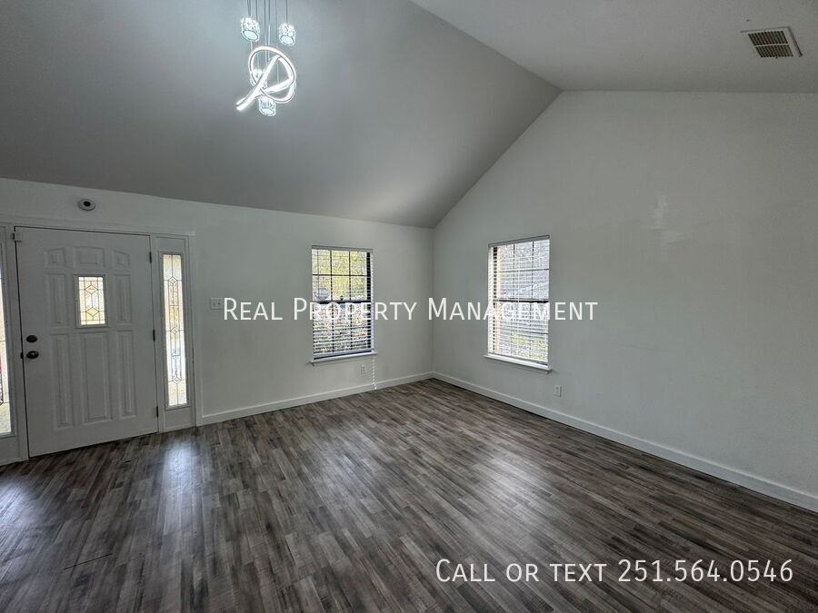 6017 Mission Hills Ct - Photo 2 of 18