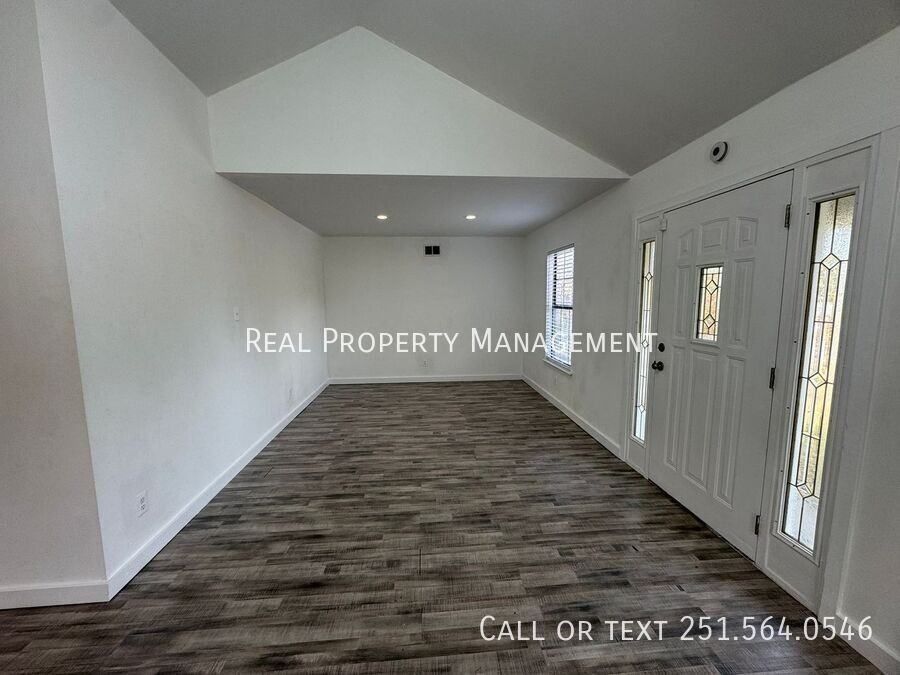 6017 Mission Hills Ct - Photo 3 of 18