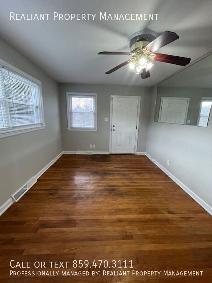 1503 Roanoke Rd #B - Photo 3 of 15