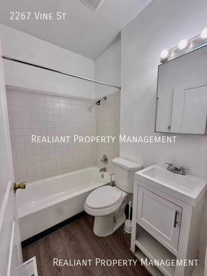 2267 Vine St - Photo 7 of 16