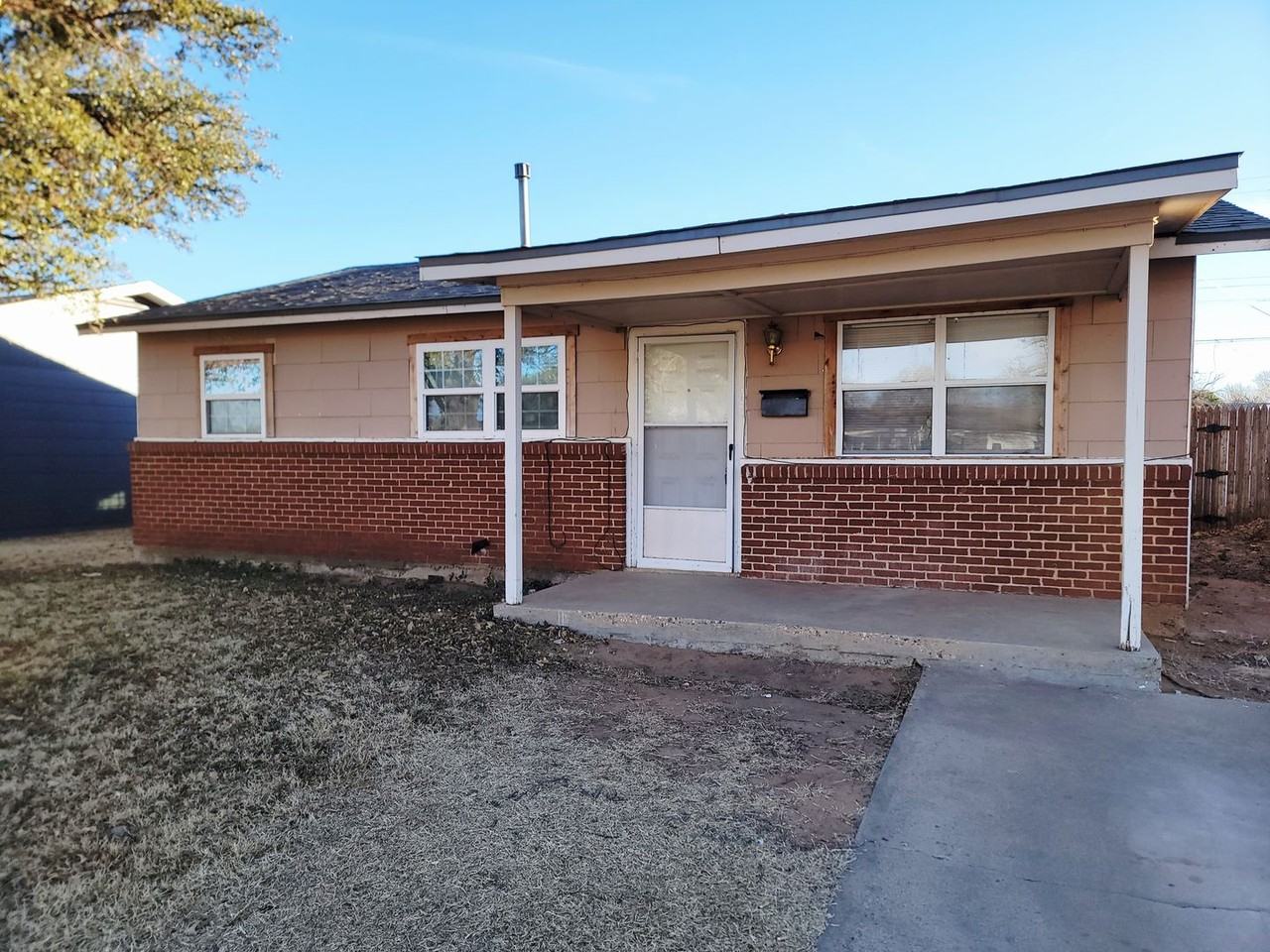 4915 39th St - Photo 2 of 9