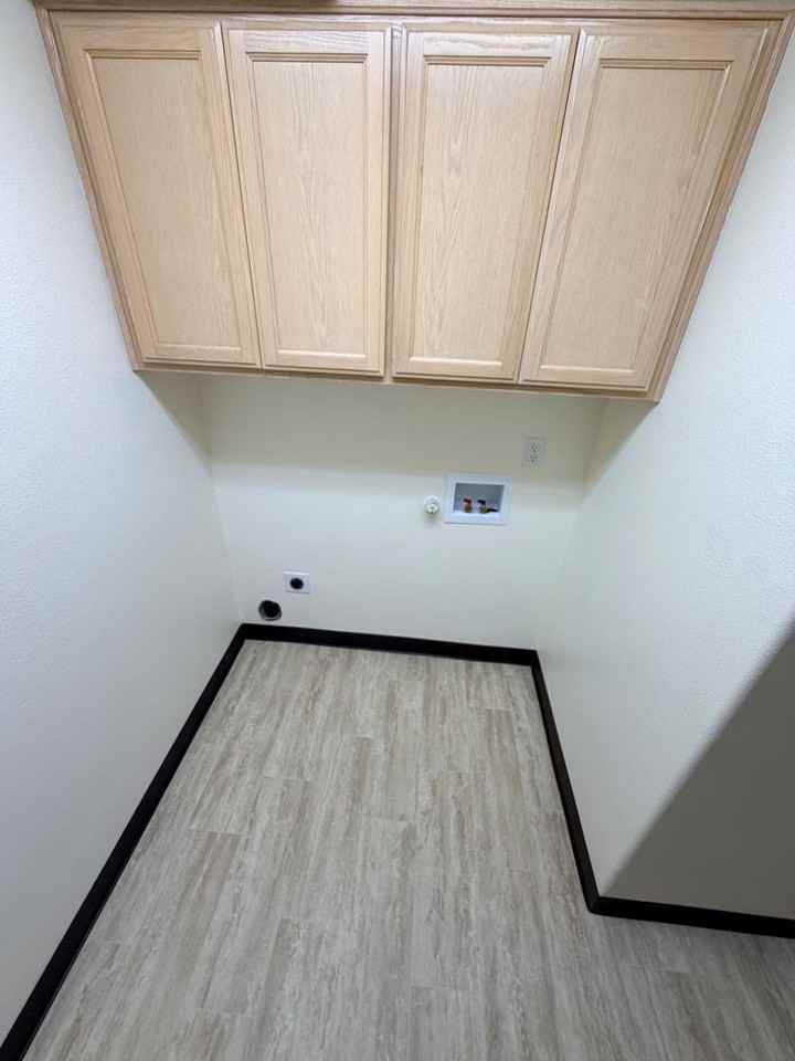 1644 Lucinda Ave Ne - Photo 7 of 19