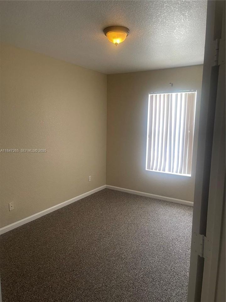 4203 Cohune Palm Court - Photo 6 of 8