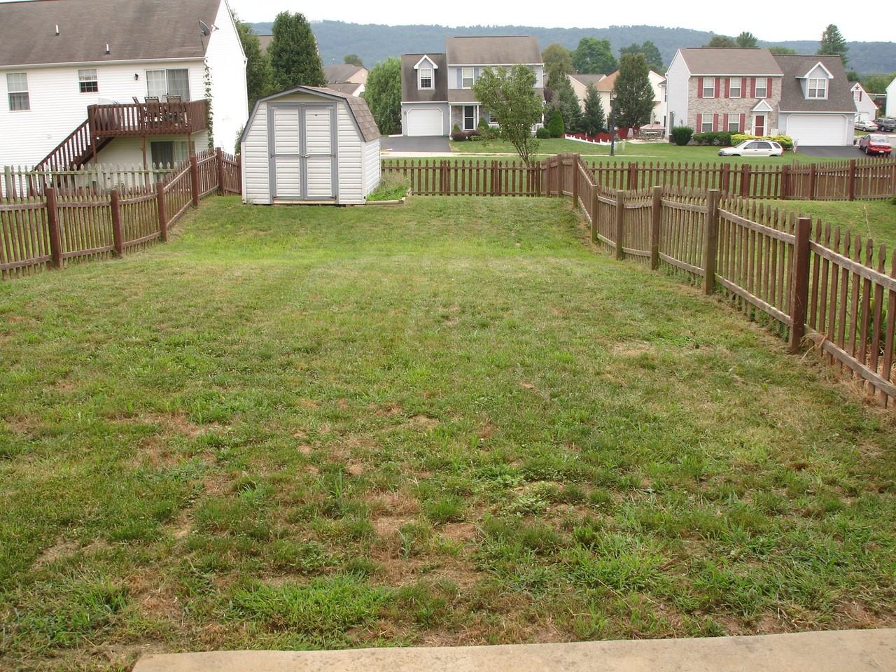 147 Chelmsford Dr - Photo 2 of 11