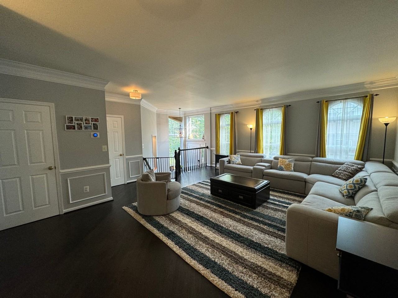 5280 Sandyford St - Photo 5 of 47