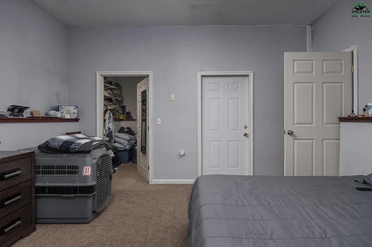 1469 Redmond Ave - Photo 6 of 11