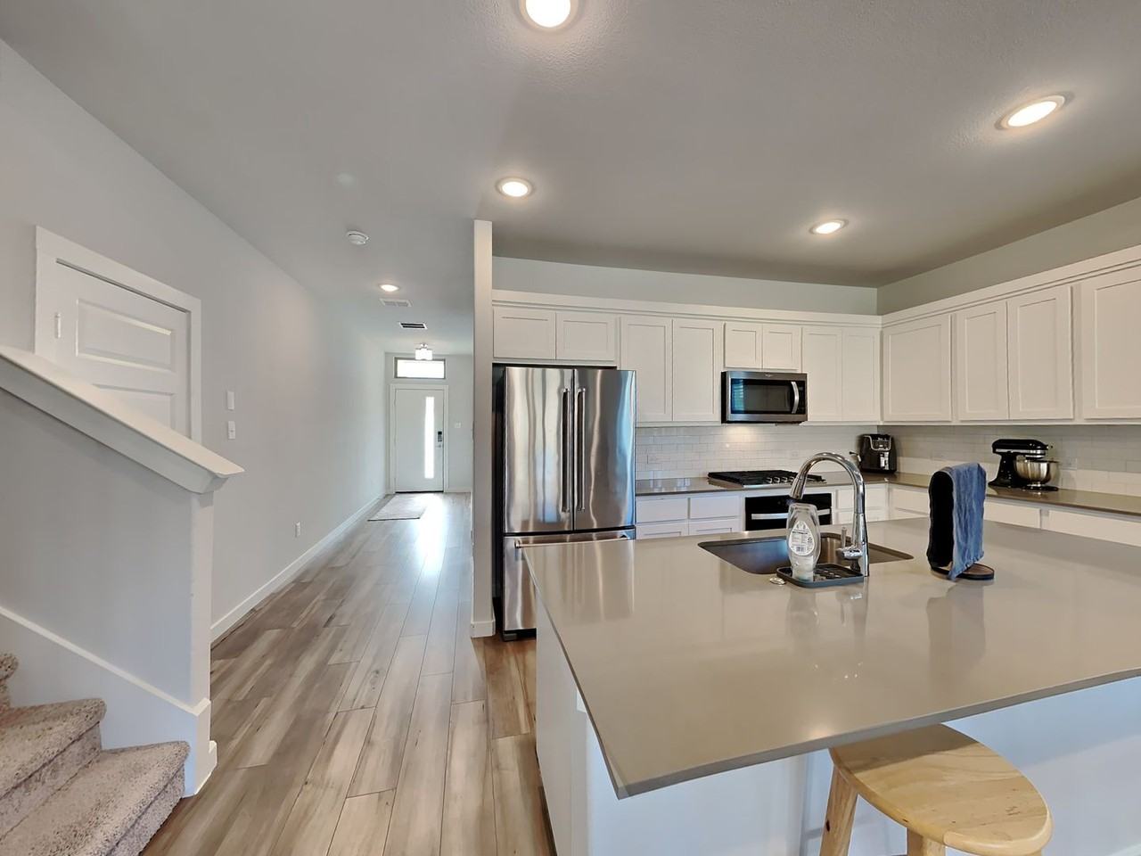 1124 Betten Bronco Dr - Photo 2 of 20