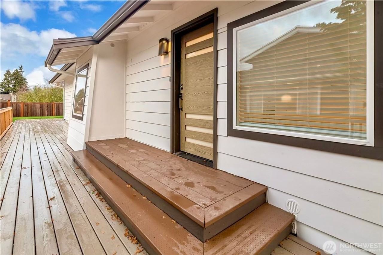 1220 N 32nd St - Photo 2 of 27