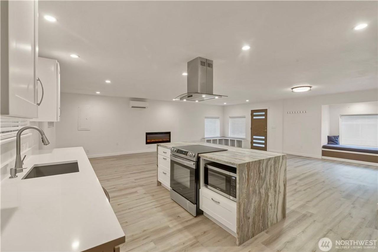 1220 N 32nd St - Photo 3 of 27