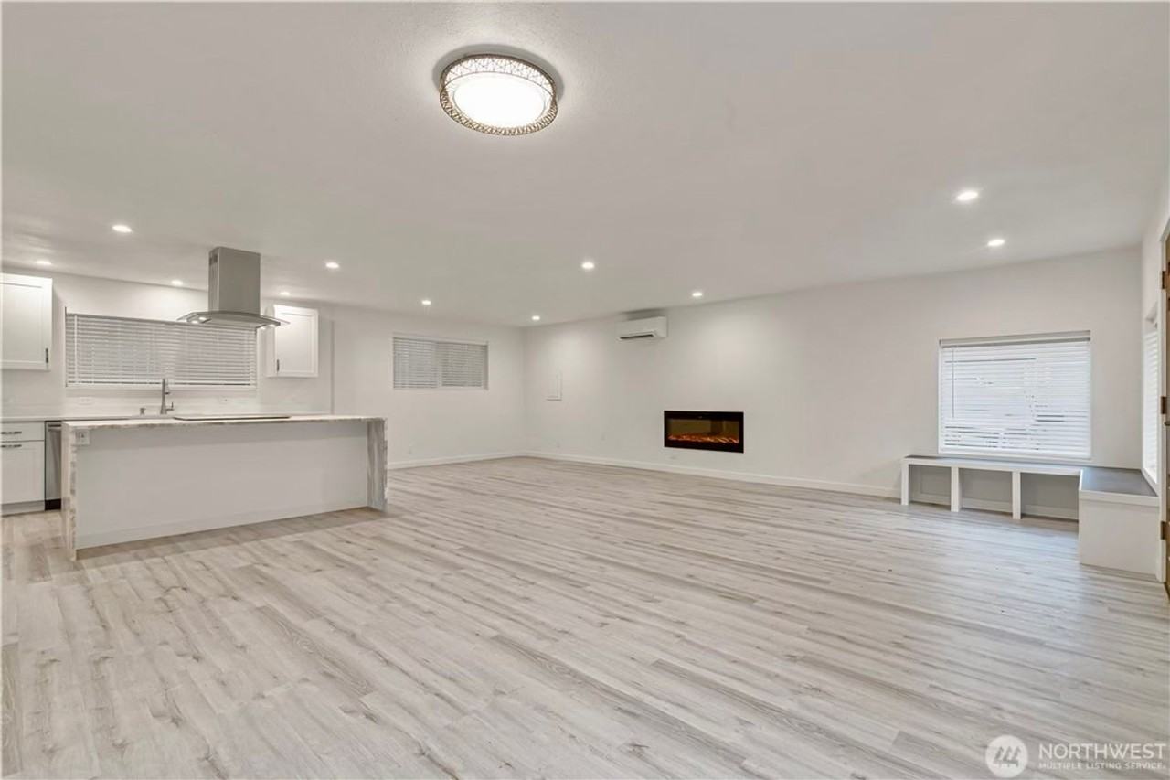 1220 N 32nd St - Photo 5 of 27