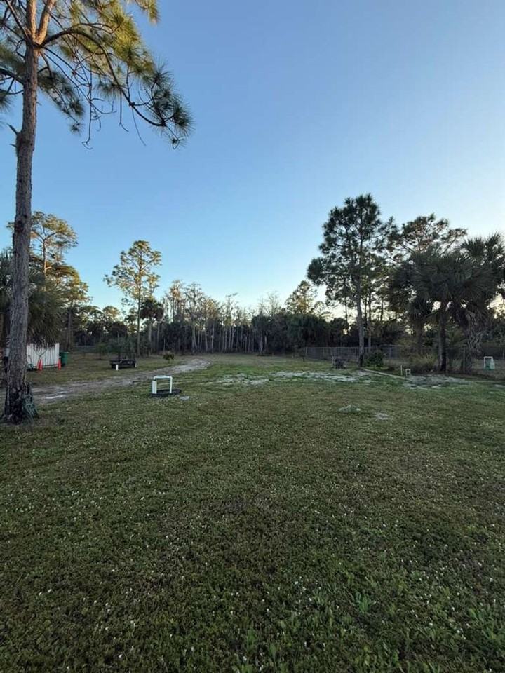 3260 29th Ave Ne - Photo 3 of 3