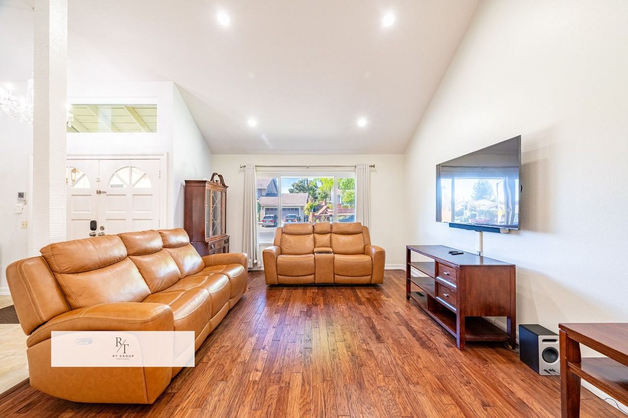 1138 Chisolm Trail Dr - Photo 5 of 39