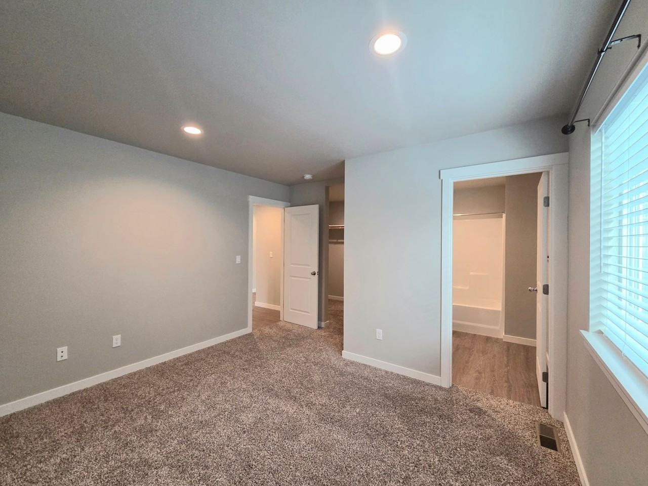2205 Se Marlette Rd - Photo 4 of 25