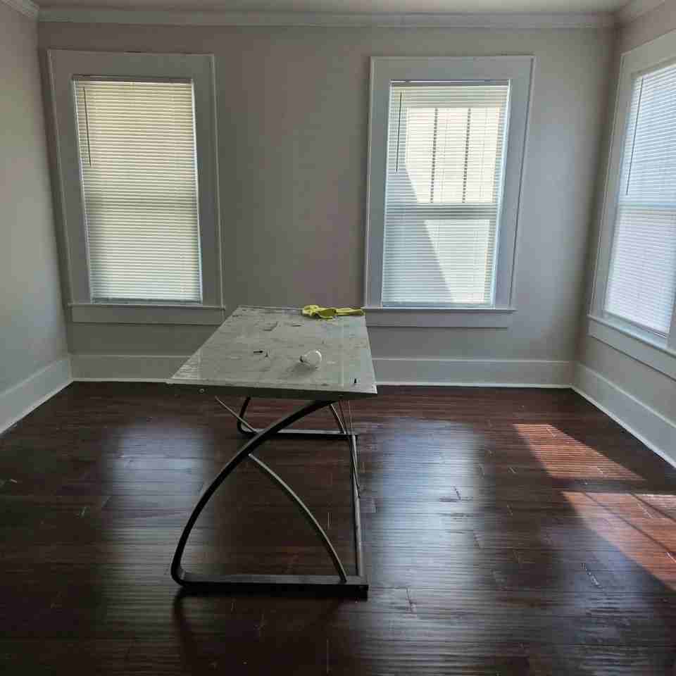 910 Virginia St - Photo 4 of 11