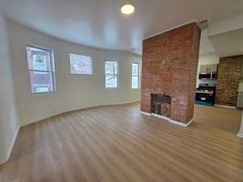 featured image of 4 E Mcintyre Ave #2