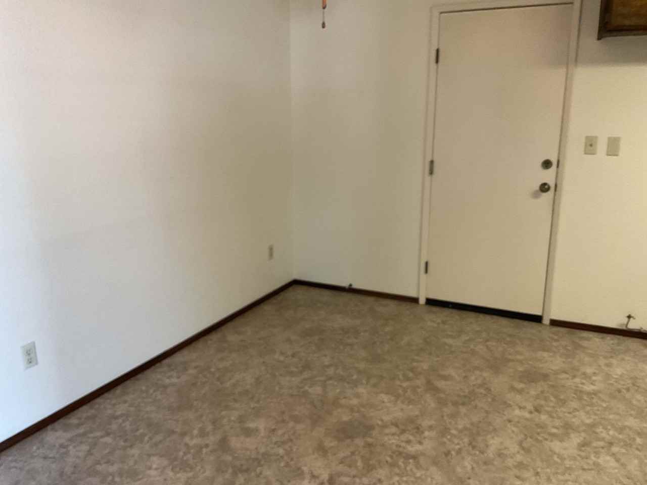 3255 Holly Dr Apt A - Photo 4 of 10