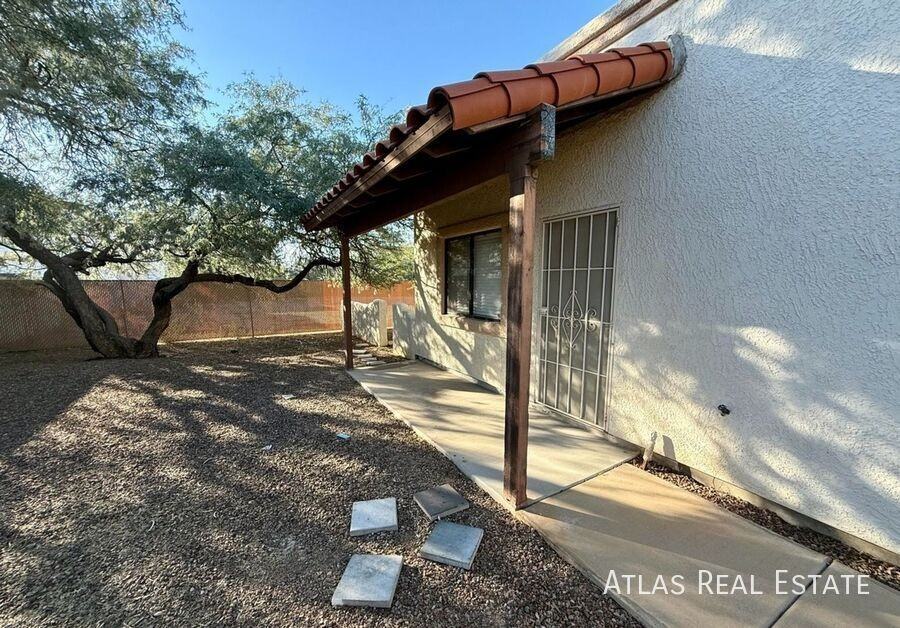 311 W Pastime Rd #6 - Photo 2 of 9