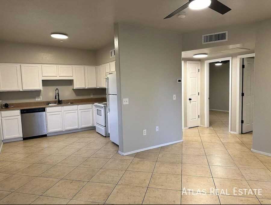 311 W Pastime Rd #6 - Photo 5 of 9