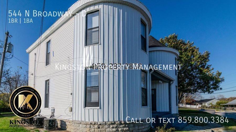 544 N Broadway St #D - Photo 3 of 13