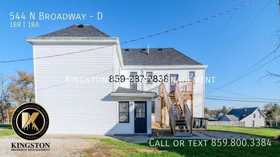 544 N Broadway St #D - Photo 4 of 13