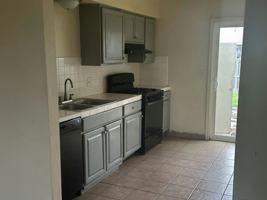 featured image of 3007 W Walnut Ave