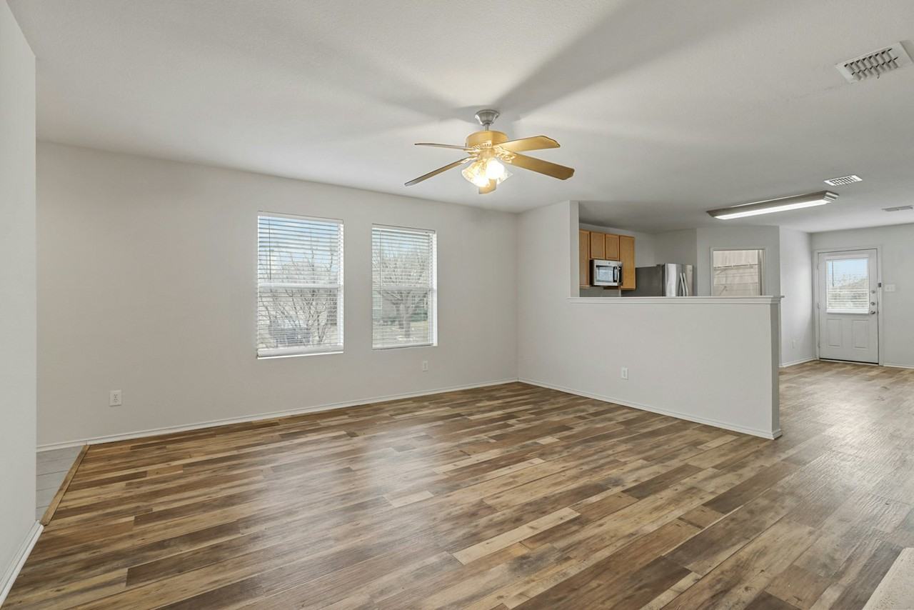 1201 Lambert Drive - Photo 4 of 19