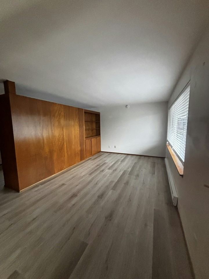 3035 64th Avenue Southwest, Unit 7 - Photo 2 of 22