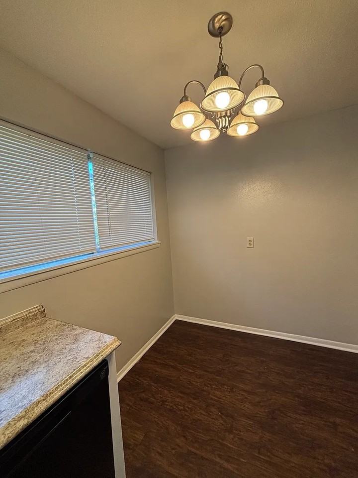 1220 Twin Lakes Drive - Photo 3 of 17