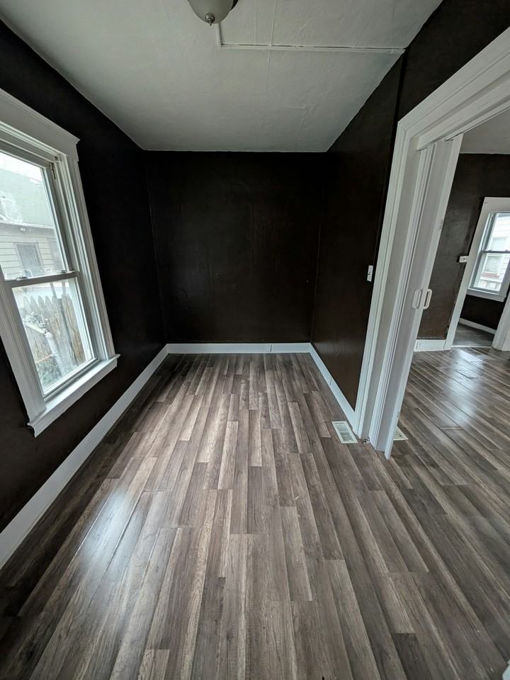 1169 East 60th Street, Unit 1 - Photo 3 of 6