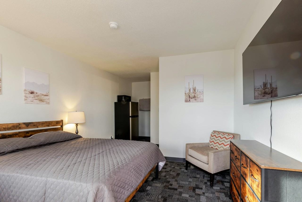 3737 Sturgis Road, Unit Studio - Photo 3 of 7