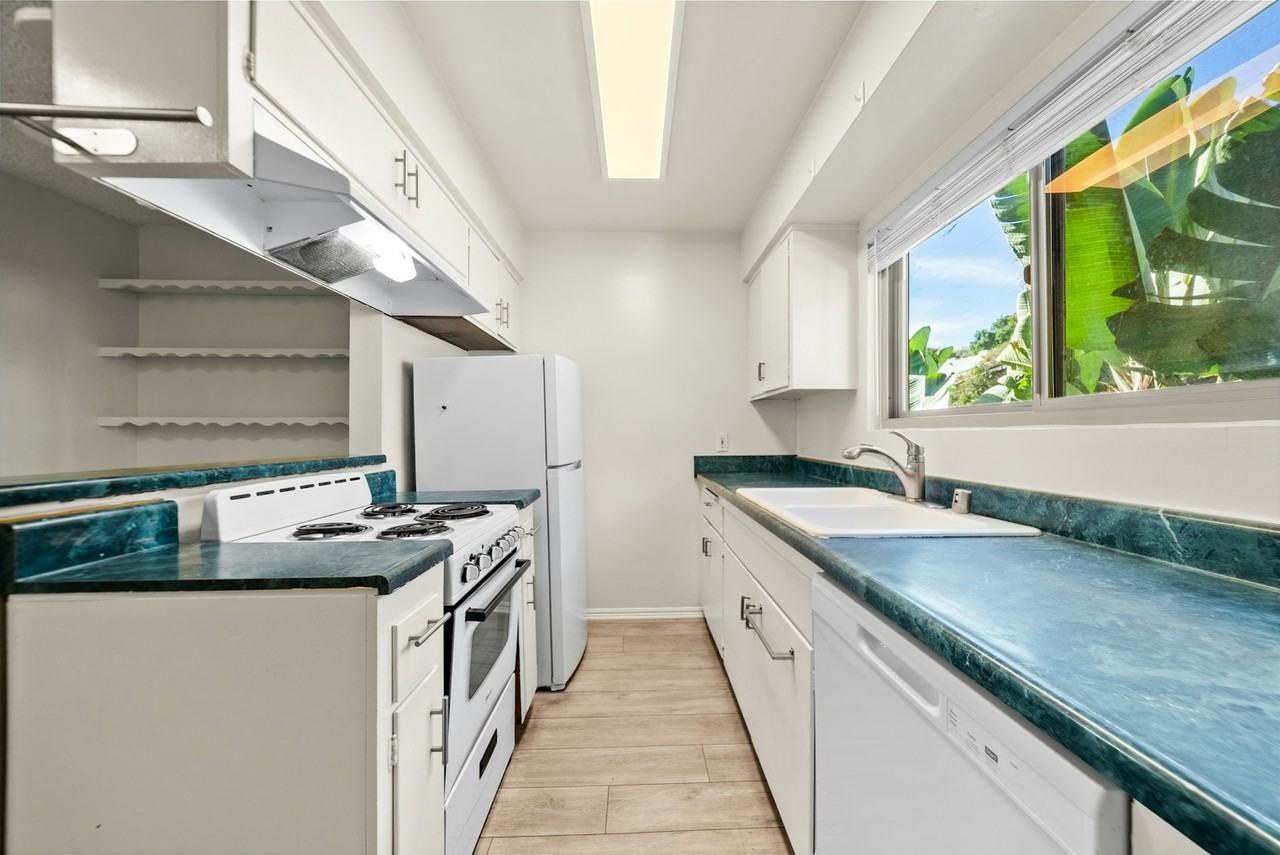 3737 Keating Street, Unit 12 - Photo 5 of 18