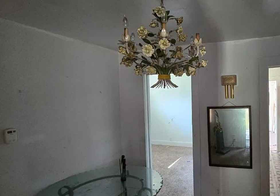 21511 Clare Ave - Photo 7 of 8