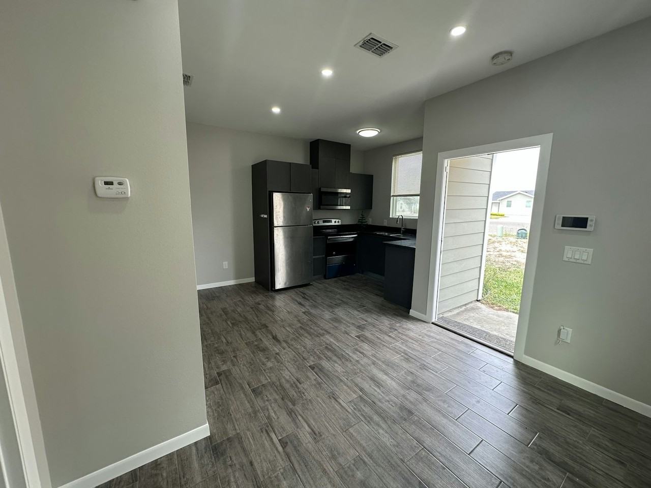 1308 Quitaca Drive, Unit 3 - Photo 4 of 8