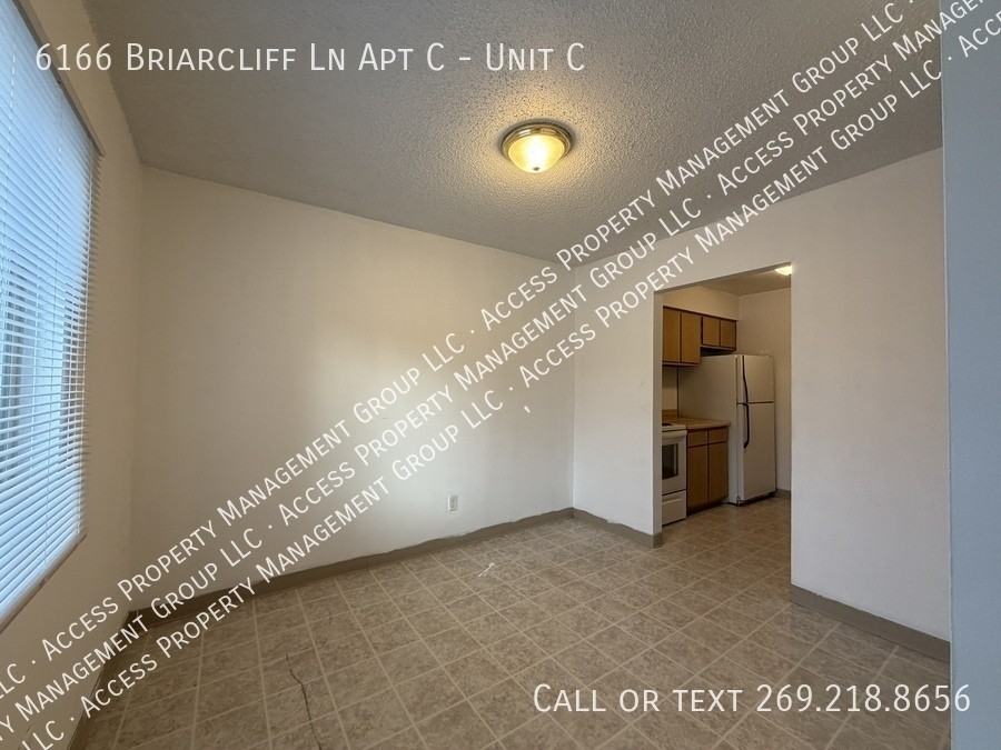 6166 Briarcliff Ln Apt C #C - Photo 3 of 11