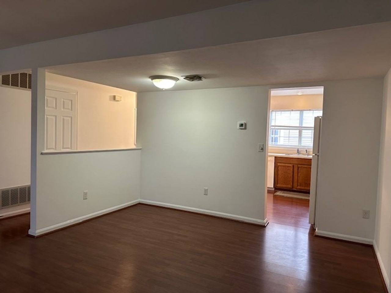 503 Barrington Ct - Photo 5 of 17