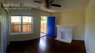 2865 E Admiral Pl - Photo 1 of 1