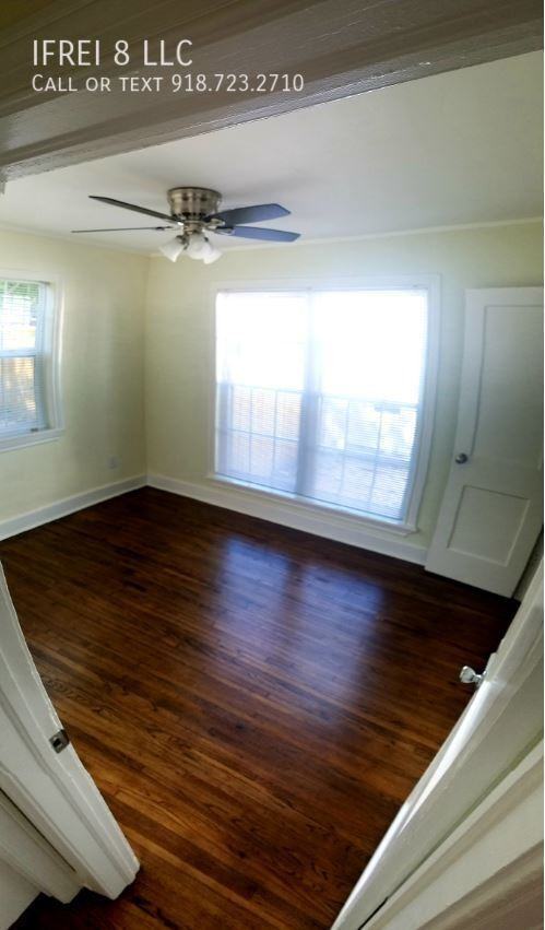 2865 E Admiral Pl - Photo 6 of 15