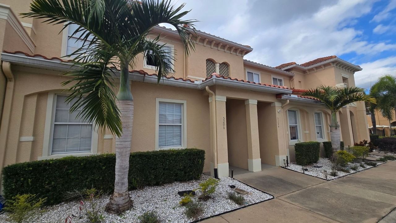 5206 Paradise Cay Cir #1 - Photo 2 of 19